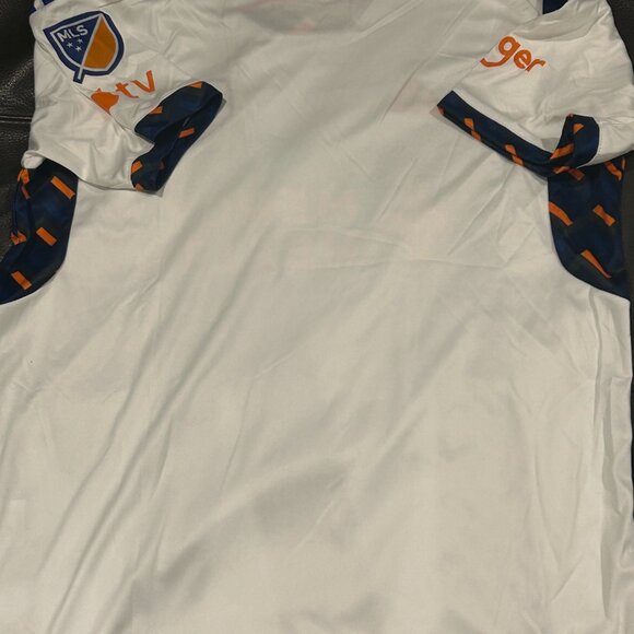Adidas FC Cincinnati White and Blue Jersey - Picture 5 of 5